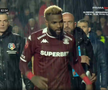 Aaron Boupendza, scandal cu fanii la Rapid - Petrolul