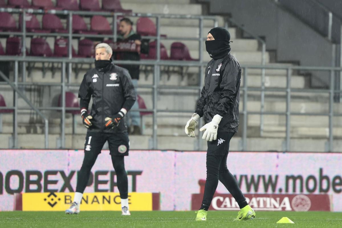 Rapid - Petrolul, înainte de meci