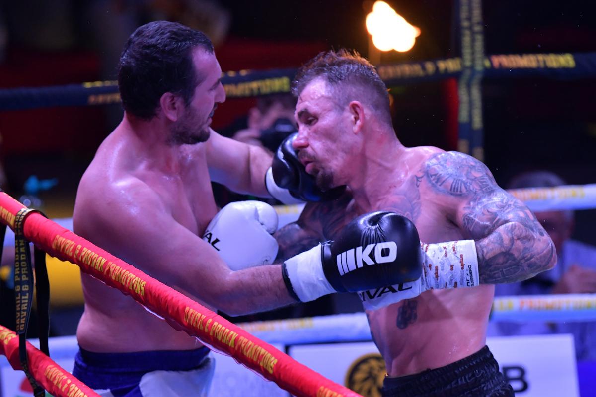 Proaspăt campion WBF World, Ronald Gavril dezvăluie rețeta care-l ajută să nu aibă probleme cu cântarul: „Tot timpul ca un profesionist”