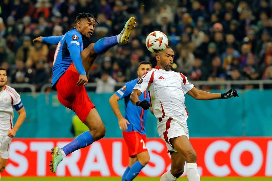 Jucătorul de la FCSB s-a declarat fan United înainte de meciul direct: „Doar la Manchester mă gândesc”