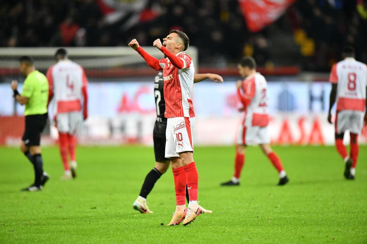 Debutant la Dinamo, Mazilu a recunoscut: „Nu mă așteptam să intru. Puțin cam repede”