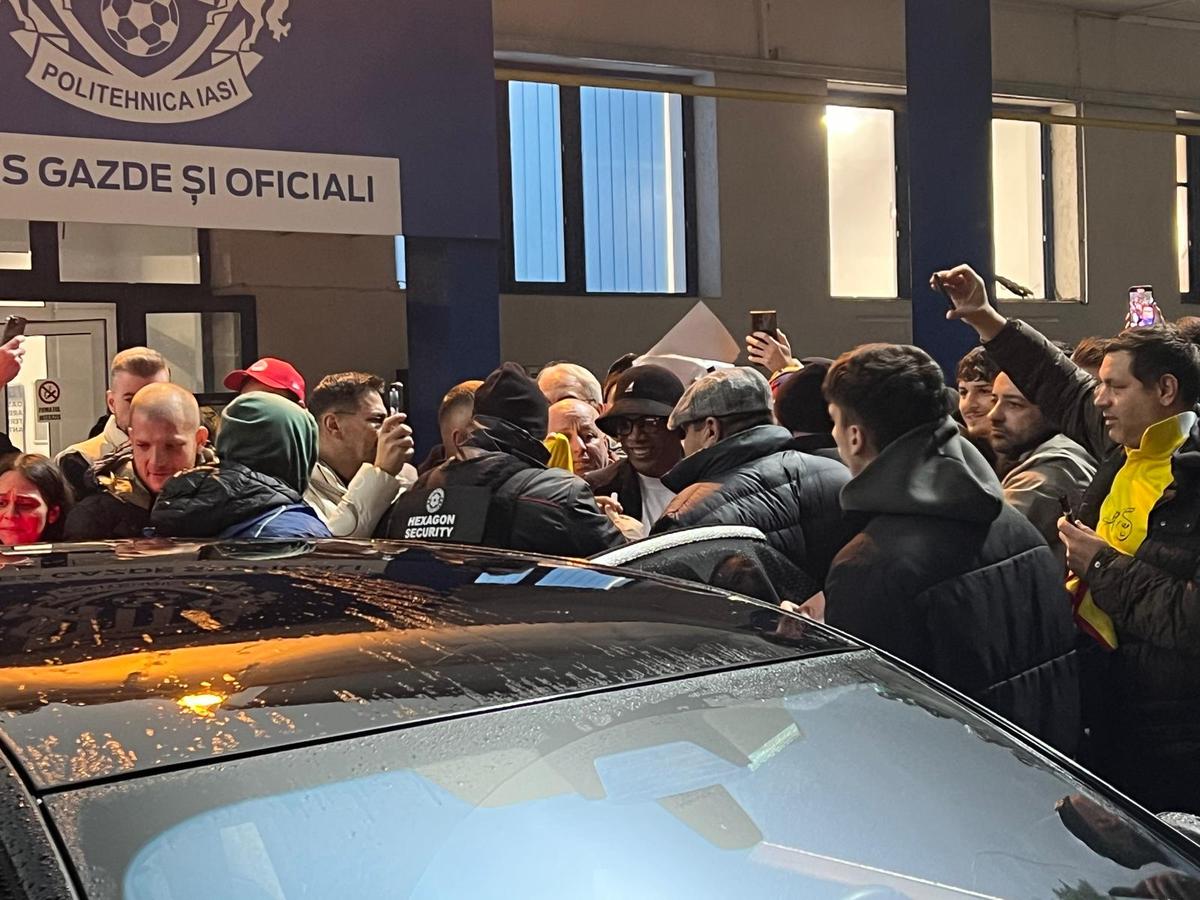 Fotograf român, lăsat fără cuvinte de oamenii lui Ronaldinho » Cerința care i-a provocat indignare: „Pentru mine înseamnă traiul pe jumătate de lună!”