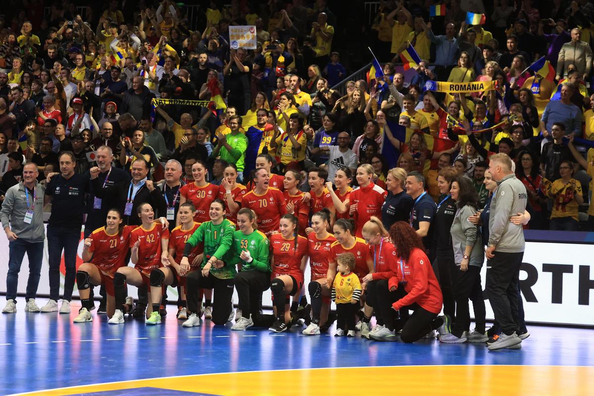Sorina Grozav: „Poate câștigăm grupa, de ce nu?” » Golghetera României „simte” că „tricolorele” pot face un Mondial de vis