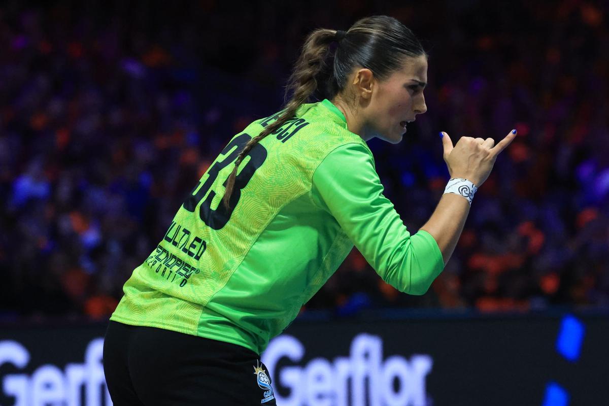 Valentina Menucci își trăiește visul la Rotterdam: „Merită orice sacrificiu!” » Imposibil de ingorat la meciul contra Olandei