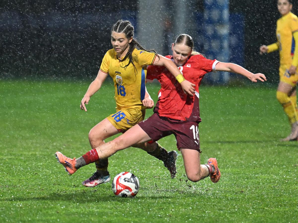 Imagini SPECTACULOASE de la meciul echipei naționale feminine de junioare Under 17