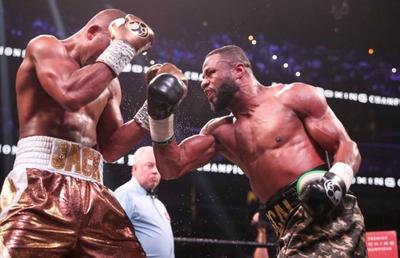 BOX // VIDEO Jean Pascal, victorie la limită în fața lui Badou Jack » Și-a păstrat centura la categoria supergrea, versiunea WBA