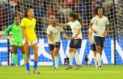 Un singur meci de fotbal masculin în Top 30 audiențe în Franța, pe tot anul 2019! Fotbalul feminin domină categoric