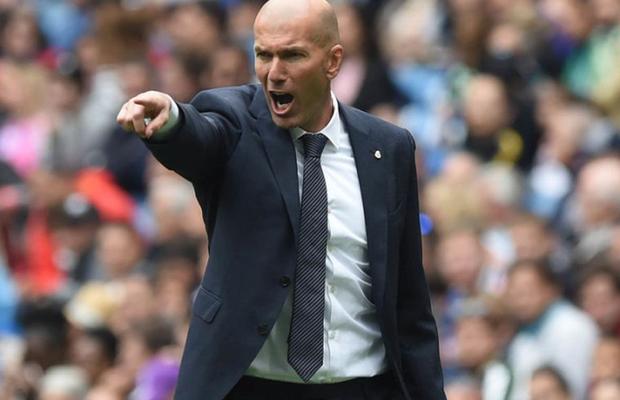 Episod șocant cu Zidane: „Ridică-te, fiu de c****!”