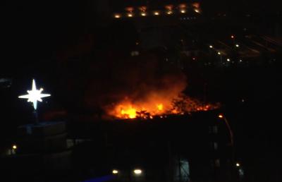 Incendiu puternic la câțiva pași de stadionul Rapidului » De la ce a pornit totul și cum decurge operațiunea