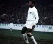 Chinuit de suferința pricinuită de cancer și mai mult prin spitale în ultimul an, Pelé a murit astăzi, la vârsta de 82 de ani.