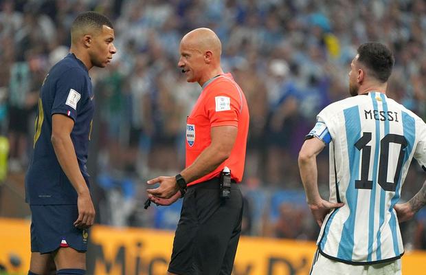 Arbitrul finalei Mondialului povestește ce a trăit la Argentina - Franța: „Nici în cele mai negre coșmaruri nu-mi imaginam asta”