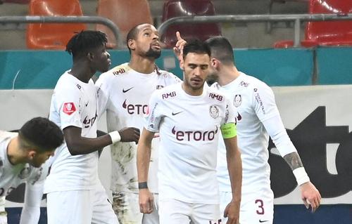 Presa din Ghana scrie că CFR Cluj și Slavia Praga au ajuns la un acord pentru transferul atacantului Emmanuel Yeboah (19 ani). Foto: Imago
