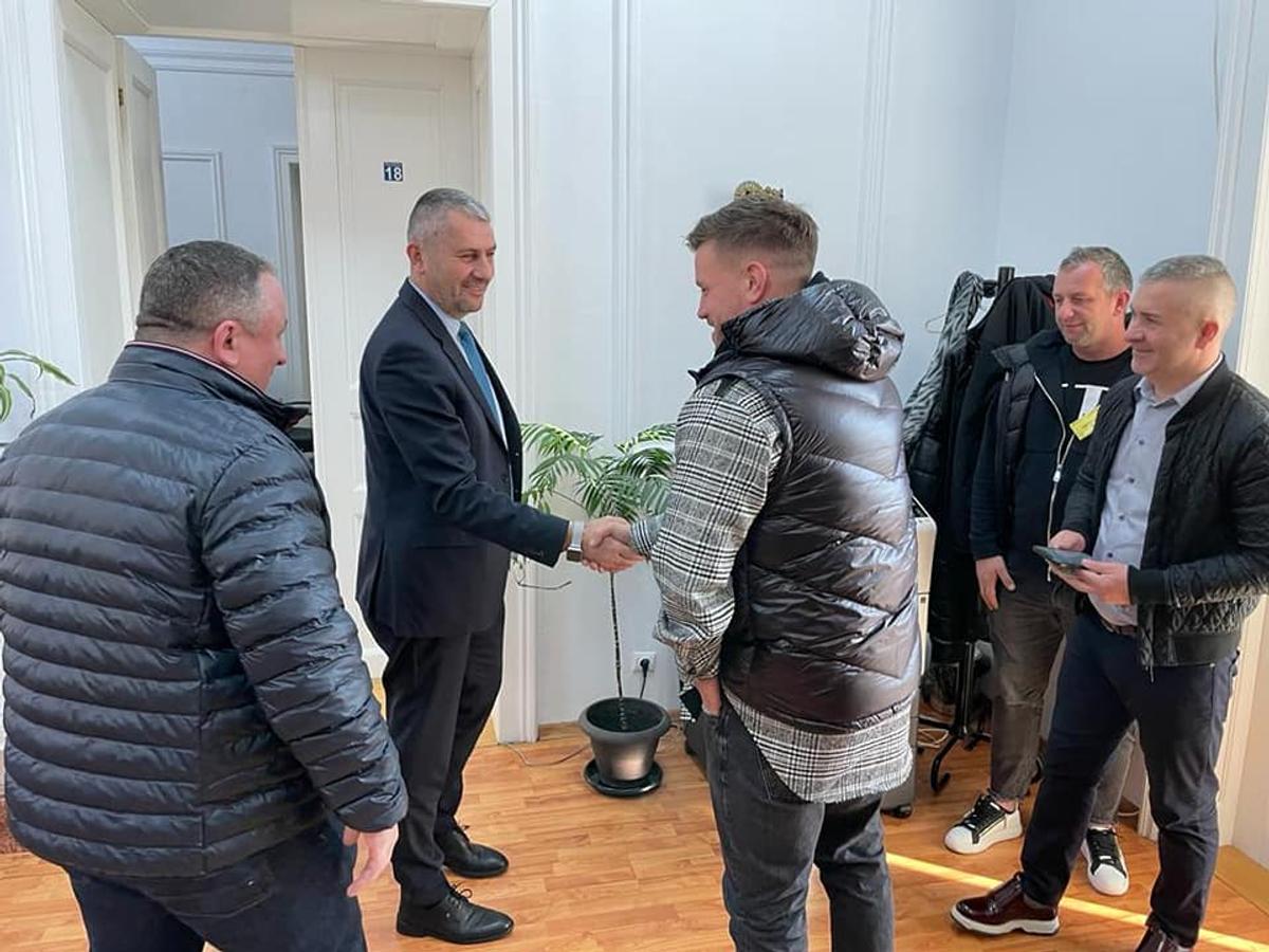 Mihai Pintilii, premiat de prefectul județului Hunedoara