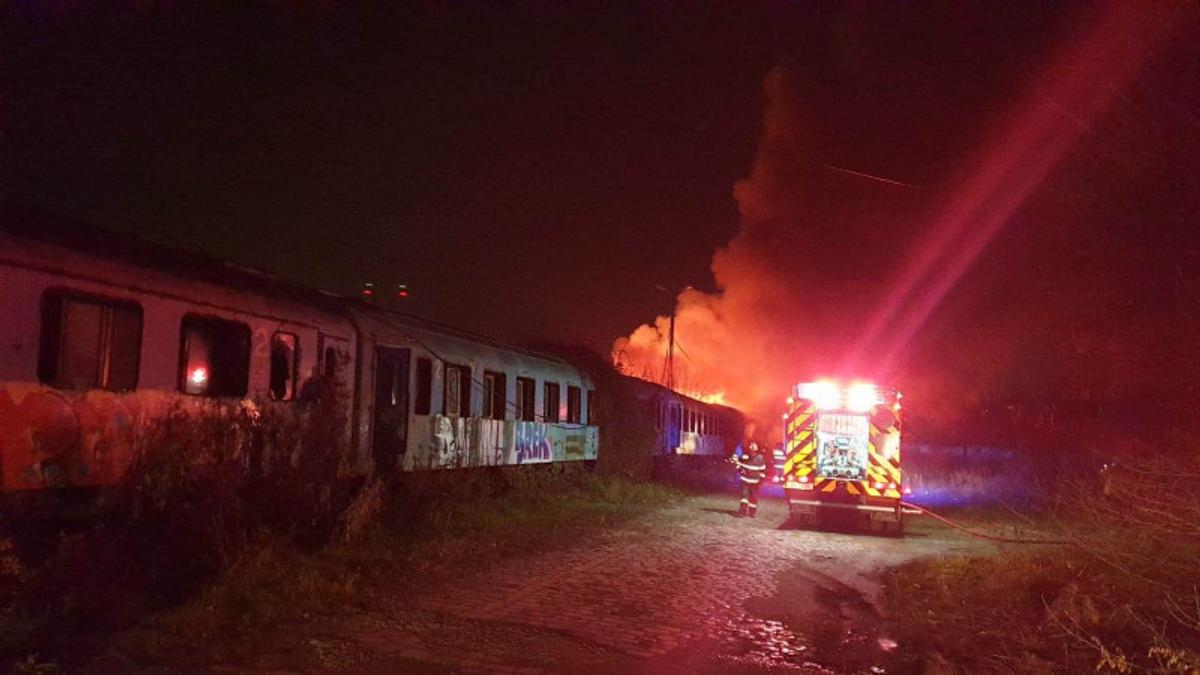 Incendiu puternic la câțiva pasși de stadionul Rapidului