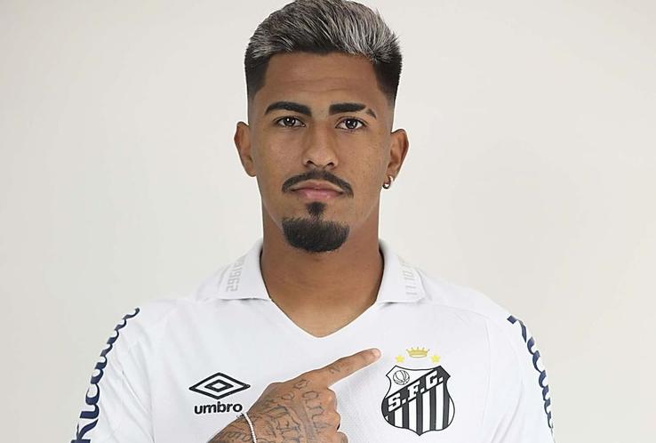 Santos își modifică stema clubului în onoarea legendarului Pele. Foto: Instagram @santosfc