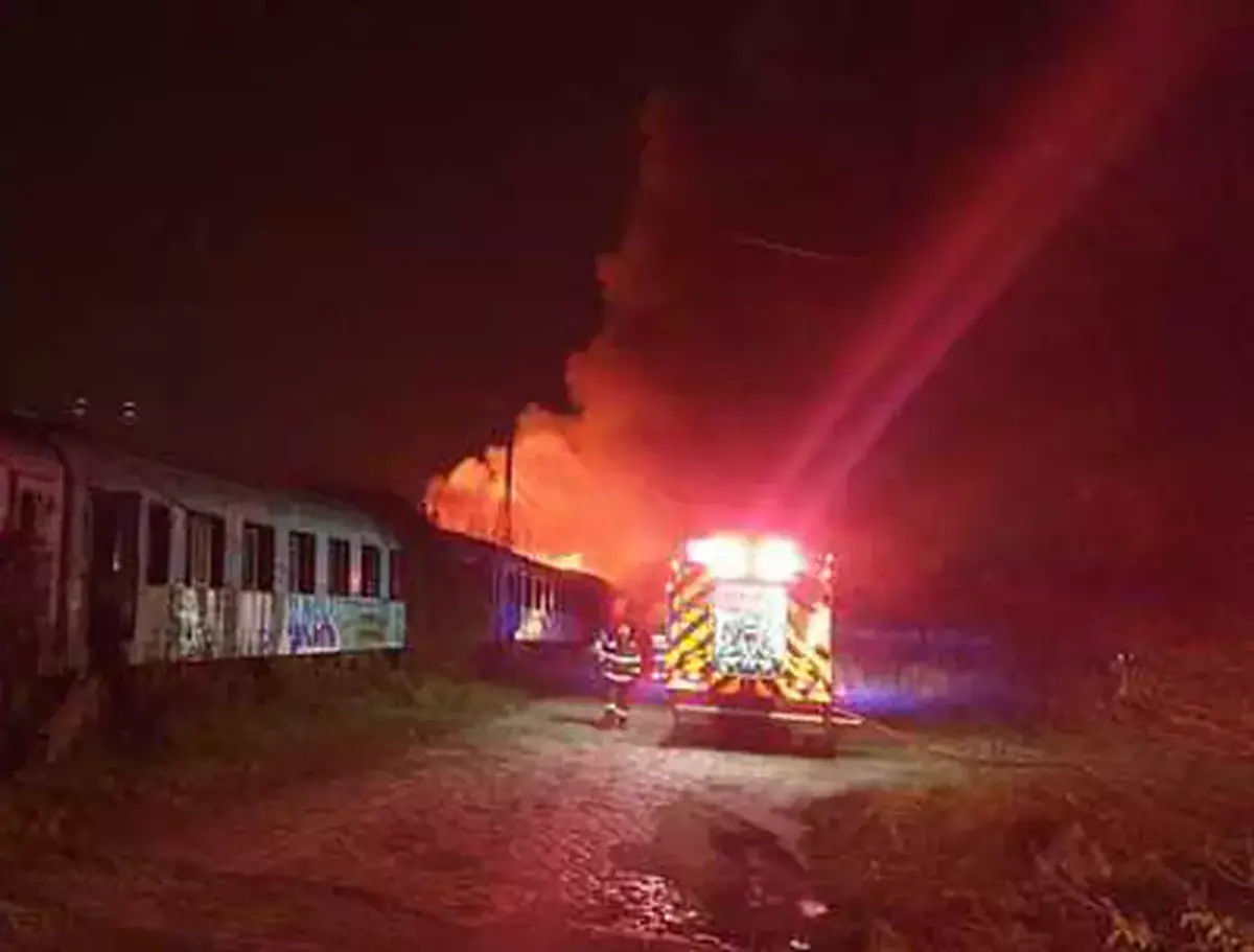 Incendiu puternic la câțiva pasși de stadionul Rapidului