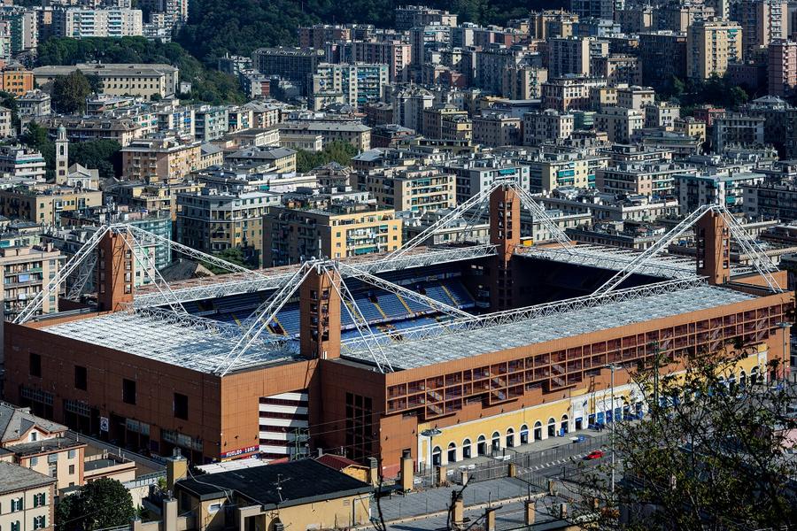 Stadionul Luigi Ferraris, cunoscut și sub numele de Marassi după numele cartierului în care se află, a fost inaugurat în 1911. Foto: GettyImages Primele măsuri luate de Dan Șucu la Genoa pentru 2025 » Ce le-a solicitat celor din club