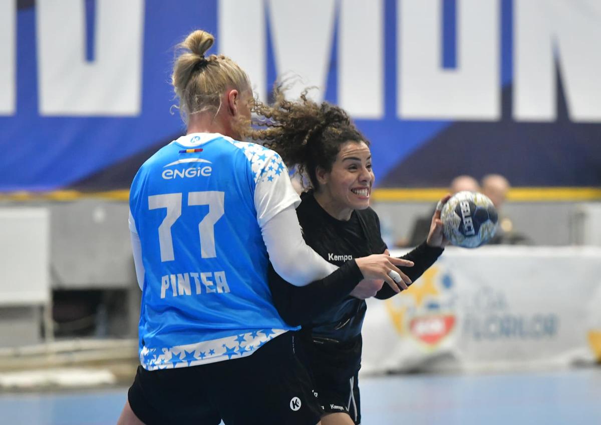 10 din 10! Cu Bojana Popovic în tribune, CSM București a câștigat la o diferență uriașă în fața lui HC Zalău