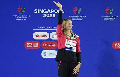 Summer McIntosh și Tadej Pogacar, cei mai buni sportivi din lume în 2025, conform L'Équipe
