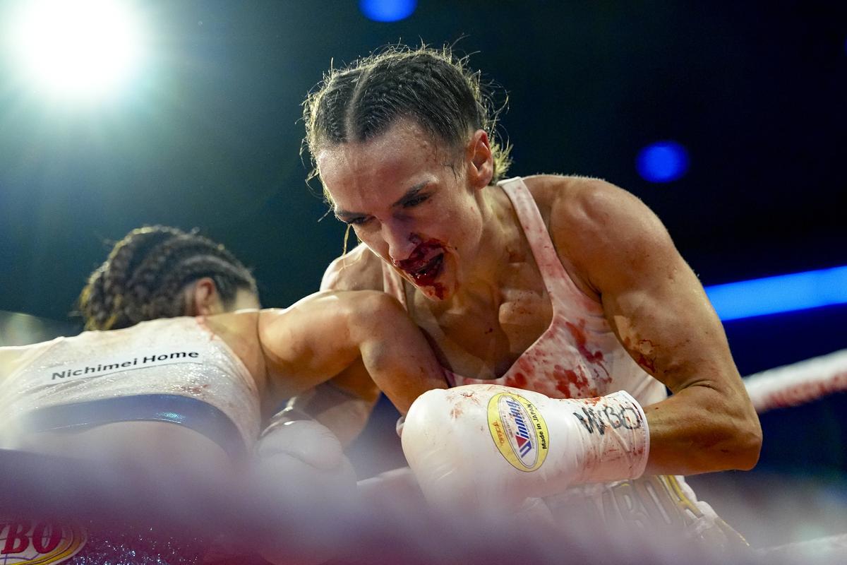 „Balboa” de Cisnădie este campioană mondială la box! » Gabriela Timar a câștigat centura cu nasul fracturat