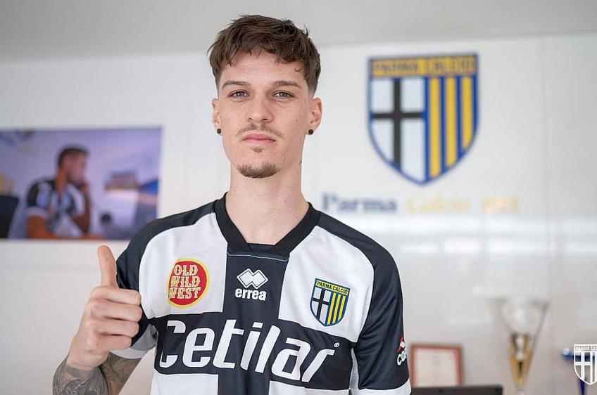 Dennis Man la Parma