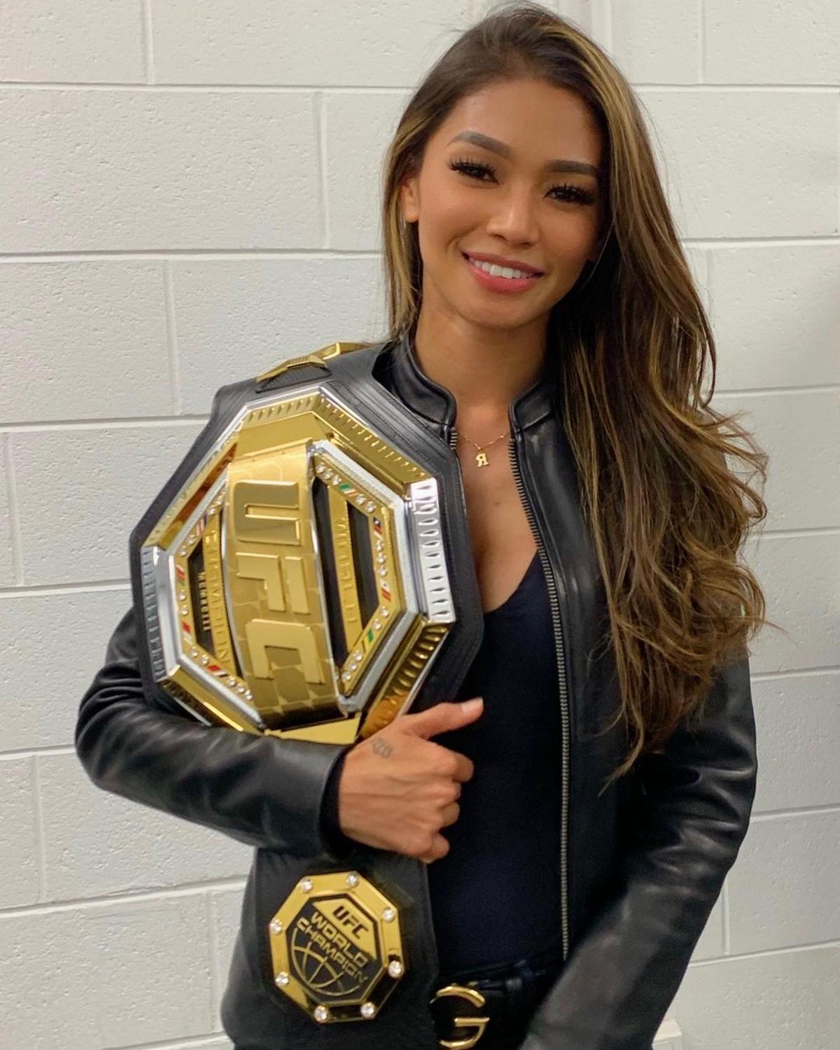 FOTO Și-a pierdut jobul din IT dar a atras toate privirile la meciul McGregor - Poirier