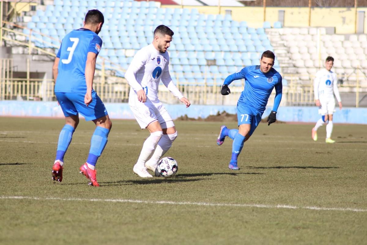 GAZ METAN MEDIAȘ - ACADEMICA CLINCENI 1-1 » Medieșenii obțin un punct în inferioritate numerică