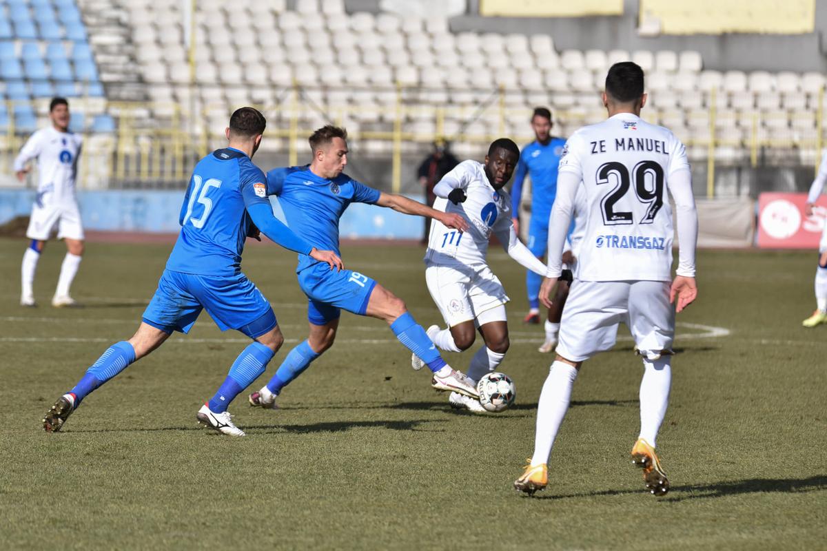 GAZ METAN MEDIAȘ - ACADEMICA CLINCENI 1-1 » Medieșenii obțin un punct în inferioritate numerică