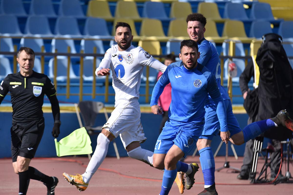 GAZ METAN MEDIAȘ - ACADEMICA CLINCENI 1-1 » Medieșenii obțin un punct în inferioritate numerică