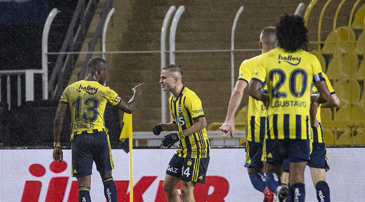 FOTO Fenerbahce - Rizespor, Șumudică eliminat