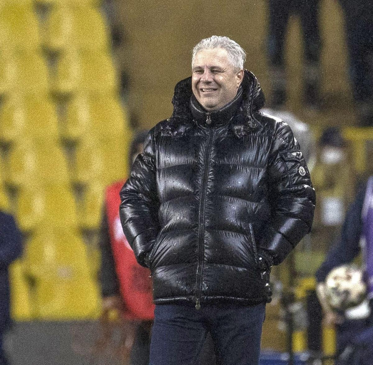 Președintele lui Rizespor, nervos după eliminarea lui Șumudică din meciul cu Fenerbahce: „L-o fi înjurat de mamă în română”