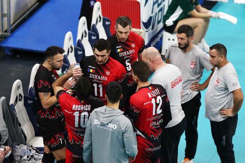 Dinamo București a trecut de Știința București în sferturi și de Arcada Galați în semifinale FOTO CEV