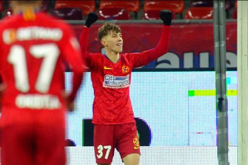 Octavian Popescu (18 ani) a stabilit scorul final în FCSB - Poli Iași, 3-1, și a devenit cel mai tânăr marcator din acest sezon de Liga 1.