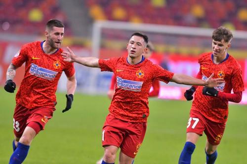 FCSB - POLI IAȘI // foto: Facebook @ FCSB