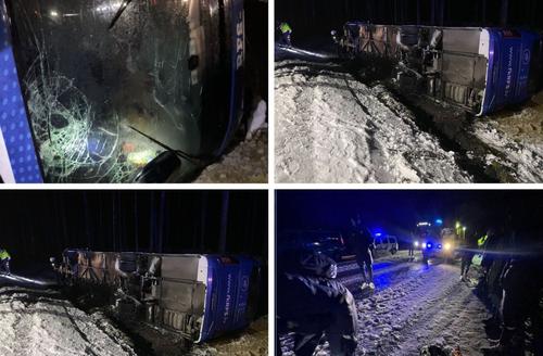 Autocarul celor de la FK RFS, campioana en-titre a Letoniei, a fost implicat sâmbătă seară într-un accident rutier.