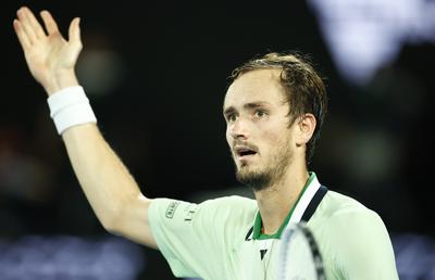 Daniil Medvedev, nervi în finala cu Nadal! Conflict aprins cu fanii de la Australian Open: „Sunt niște idioți! Nu au minte”