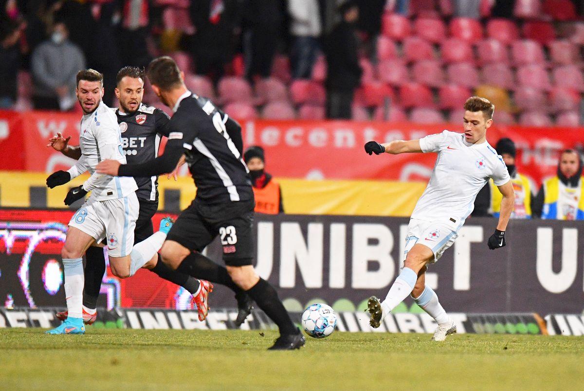 Hațegan a făcut prăpăd în prima repriză: 3 suspendați după Dinamo - FCSB + Scenariul din tur s-a repetat