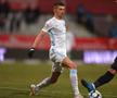 Dinamo - FCSB | Florin Tănase (27 de ani), mijlocașul ofensiv al roș-albaștrilor, a fost schimbat la pauză.