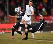 Hațegan a făcut prăpăd în prima repriză: 3 suspendați după Dinamo - FCSB + Scenariul din tur s-a repetat