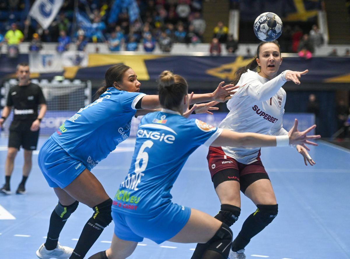 CSM București - Rapid, derby fără granițe: „Sunt convins că multă lume din Europa s-a uitat!” » Ce au declarat Adi Vasile și Carlos Viver
