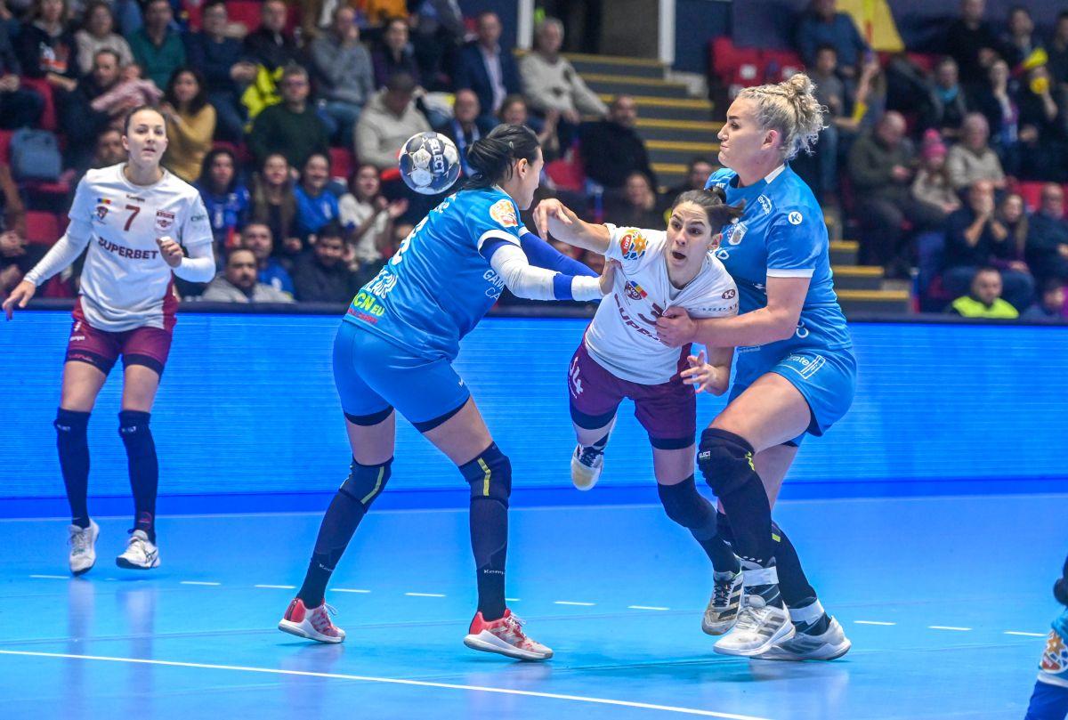 CSM București - Rapid, derby fără granițe: „Sunt convins că multă lume din Europa s-a uitat!” » Ce au declarat Adi Vasile și Carlos Viver