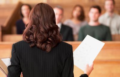 Alegerea unui avocat: cum sa faci alegerea potrivita pentru cazul tau
