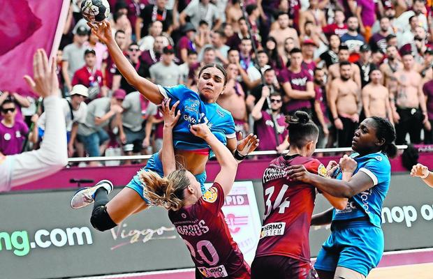 CSM București și Rapid și-au aflat adversarele din viitoarea ediție a Ligii Campionilor! Pe cine înfruntă granzii României