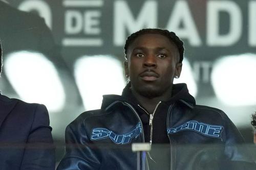 Moise Kean a urmărit din tribune meciul Atletico - Valencia // foto: Imago Images