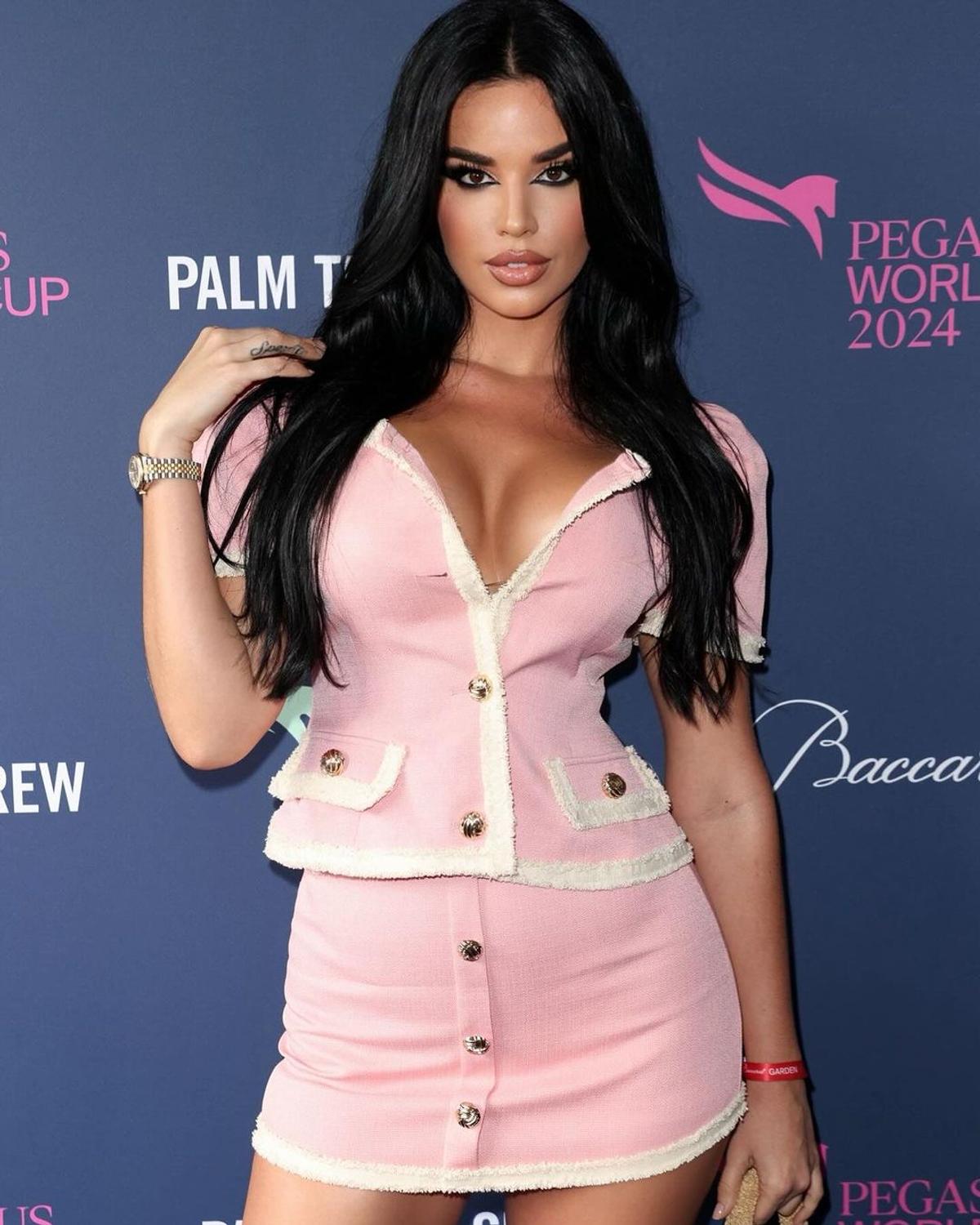 Ivana Knoll - 2023