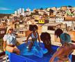 Wanda Nara şochează din nou! A apărut în favelele din Brazilia doar cu tricoul Argentinei pe ea