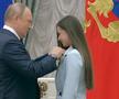 Kamila Valieva, decorată de președintele Rusiei, Vladimir Putin