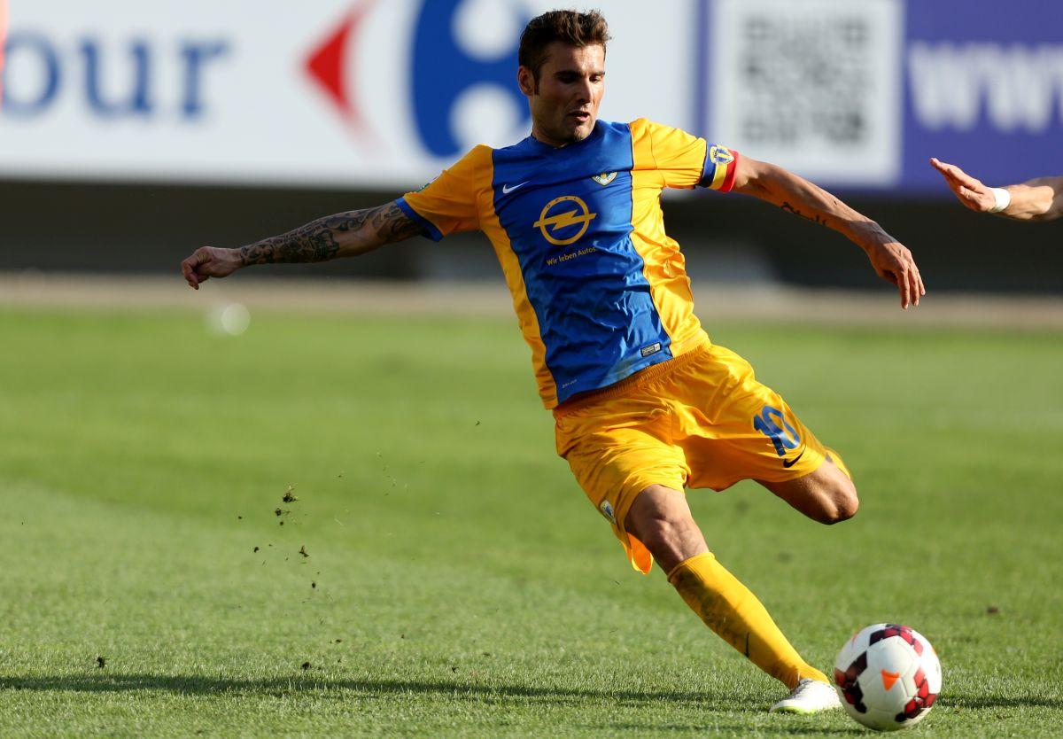 Cum va fi primit Adrian Mutu la Petrolul? Gestul pe care „Briliantul” îl vrea uitat: ce s-a întâmplat pe „Ilie Oană” acum 10 ani, chiar în fața peluzei