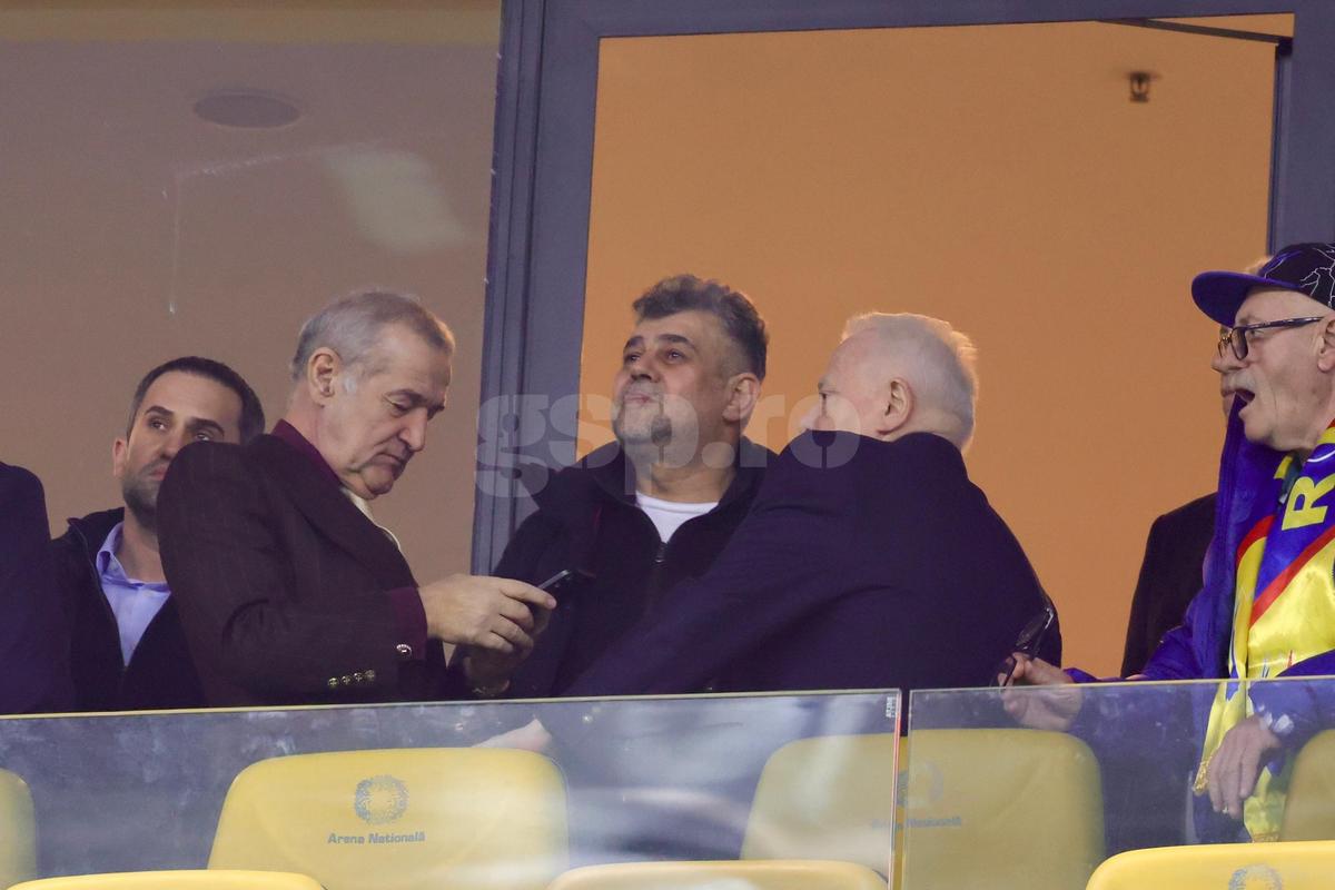 Marcel Ciolacu, alături de Gigi Becali la FCSB - Manchester United, foto: Ionuț Iordache