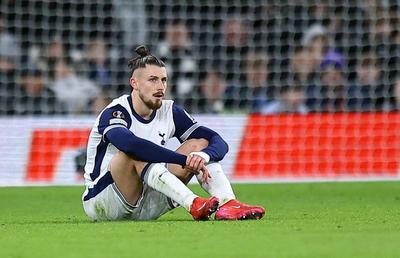 Emoții pentru baraj! Se amână revenirea lui Drăgușin? » Planul lui Tottenham